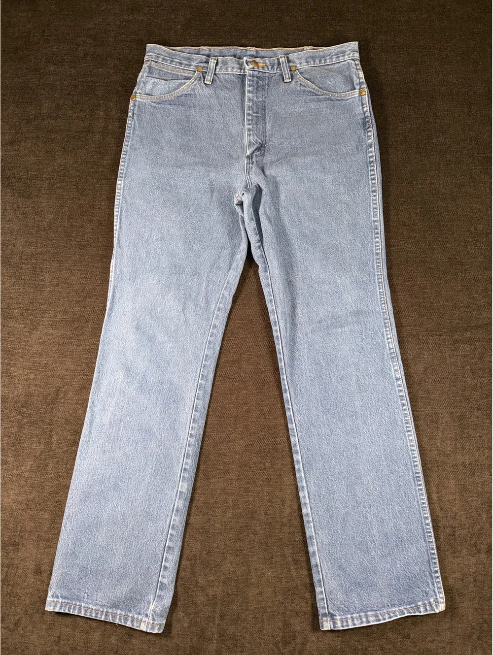 Wrangler Classic Light Blue Denim Jeans 35x32 Straight Fit